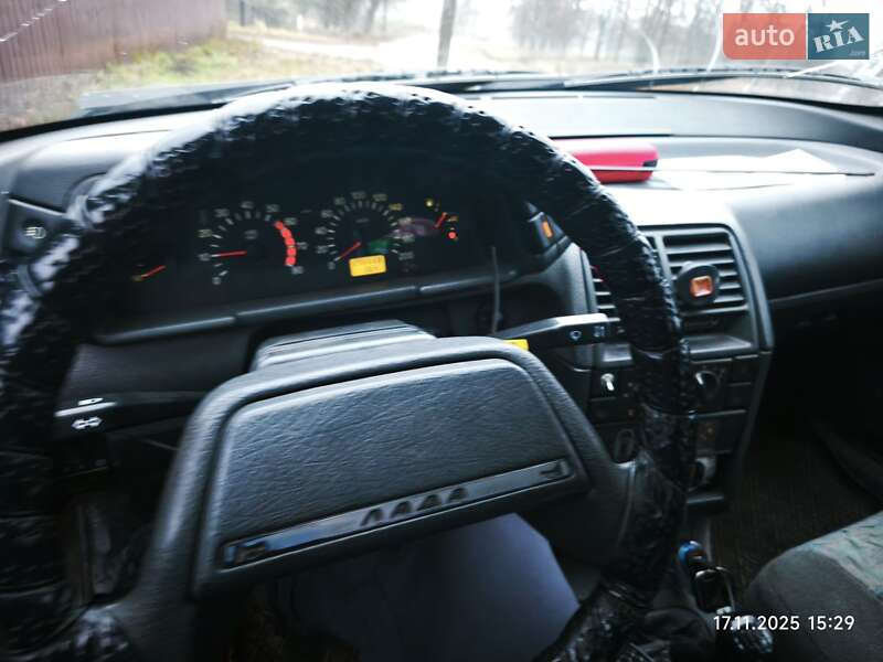 Универсал ВАЗ / Lada 2111 2004 в Свессе