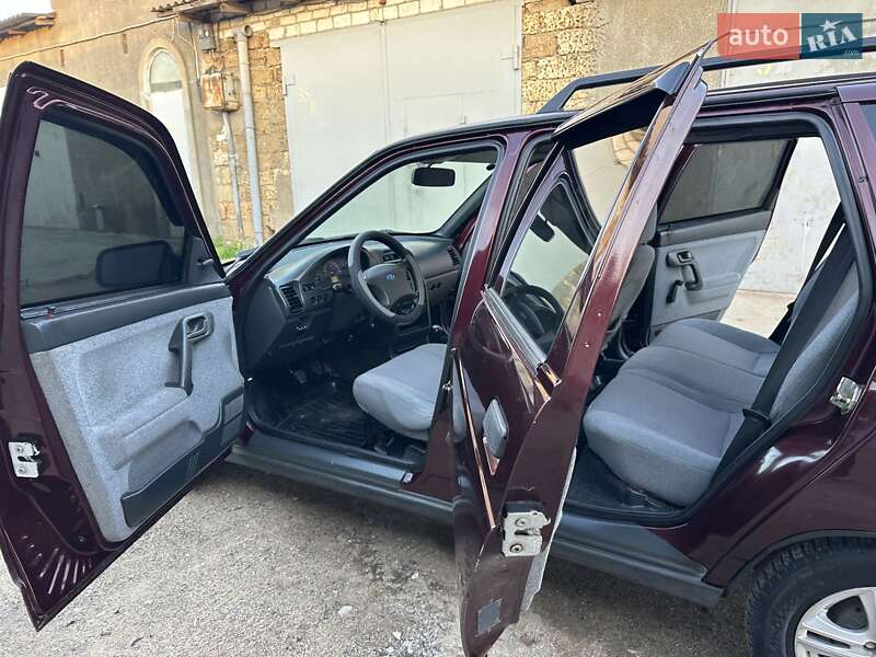 Универсал ВАЗ / Lada 2111 2008 в Николаеве фото 27 Универсал ВАЗ / Lada 2111 2008 в Николаеве