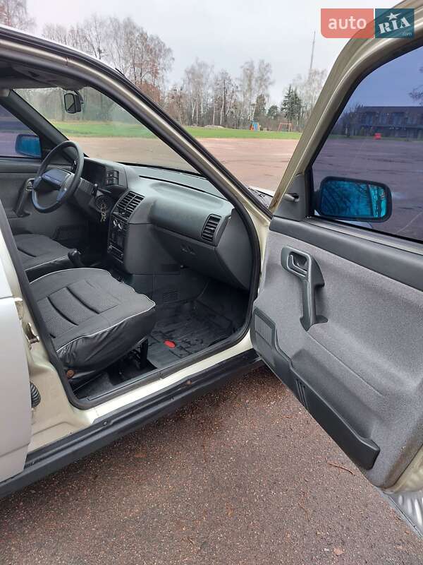 Универсал ВАЗ / Lada 2111 2006 в Тростянце фото 27 Универсал ВАЗ / Lada 2111 2006 в Тростянце