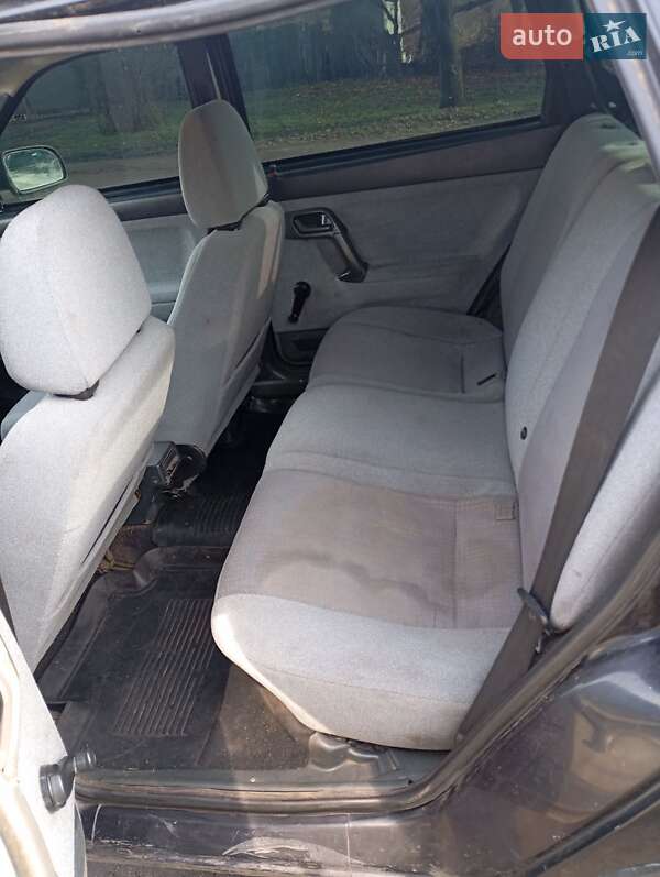 Универсал ВАЗ / Lada 2111 2010 в Павлограде фото 4 Универсал ВАЗ / Lada 2111 2010 в Павлограде