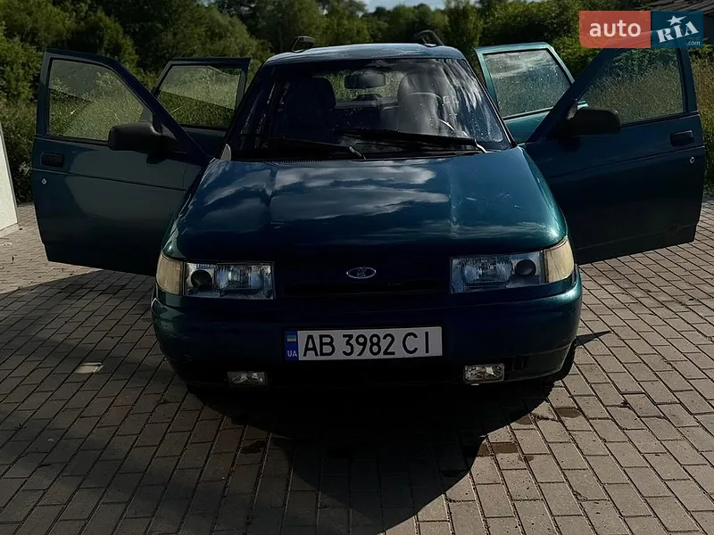 ВАЗ / Lada 2111