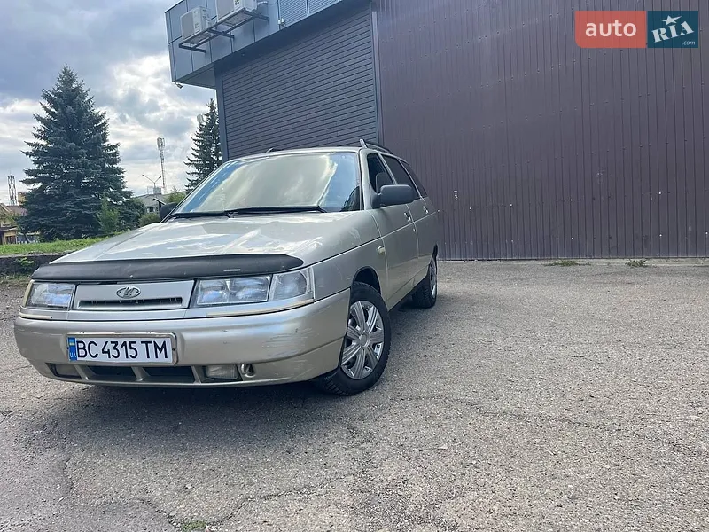 ВАЗ / Lada 2111 2005