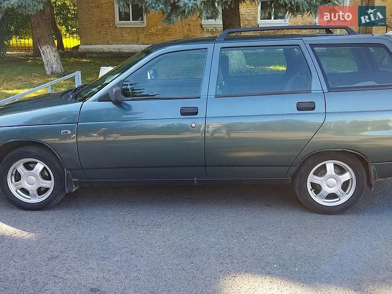 ВАЗ / Lada 2111