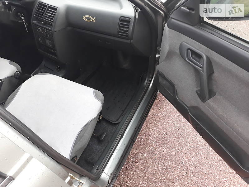 Хетчбек ВАЗ / Lada 2112 2007 в Овручі фото 6 Хетчбек ВАЗ / Lada 2112 2007 в Овручі