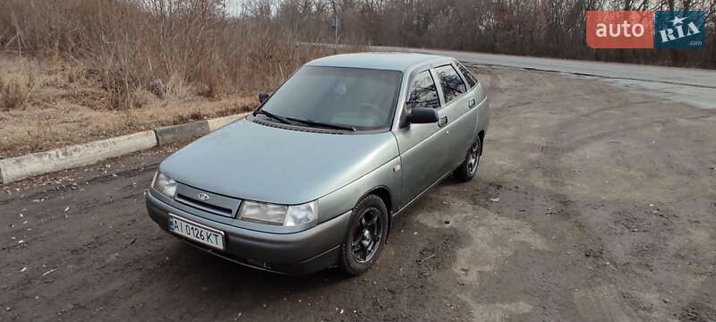 Хэтчбек ВАЗ / Lada 2112 2002 в Сквире фото 8 Хэтчбек ВАЗ / Lada 2112 2002 в Сквире