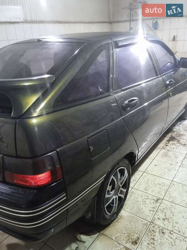 Хэтчбек ВАЗ / Lada 2112 2006 в Вольногорске