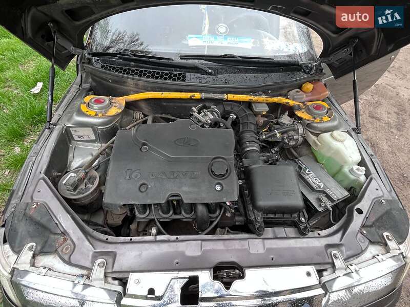 Хэтчбек ВАЗ / Lada 2112 2008 в Кропивницком