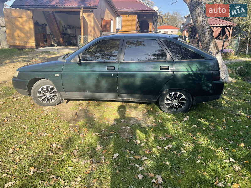 Хэтчбек ВАЗ / Lada 2112 2002 в Самборе фото 5 Хэтчбек ВАЗ / Lada 2112 2002 в Самборе