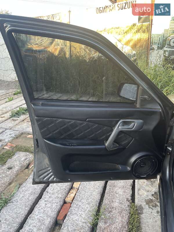 Хэтчбек ВАЗ / Lada 2112 2005 в Люботине