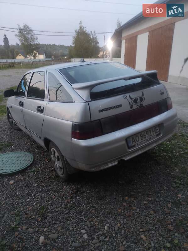 Хэтчбек ВАЗ / Lada 2112 2007 в Ужгороде фото 2 Хэтчбек ВАЗ / Lada 2112 2007 в Ужгороде