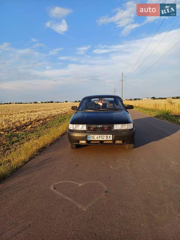 Хэтчбек ВАЗ 2112 2001 в 