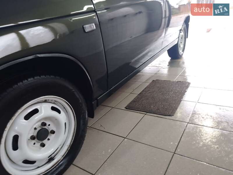 Хетчбек ВАЗ / Lada 2112 2006 в Сновську