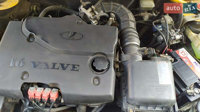 Хетчбек ВАЗ / Lada 2112 2006 в Кам'янському