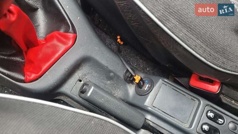 Хетчбек ВАЗ / Lada 2112 2006 в Києві фото 16 Хетчбек ВАЗ / Lada 2112 2006 в Києві