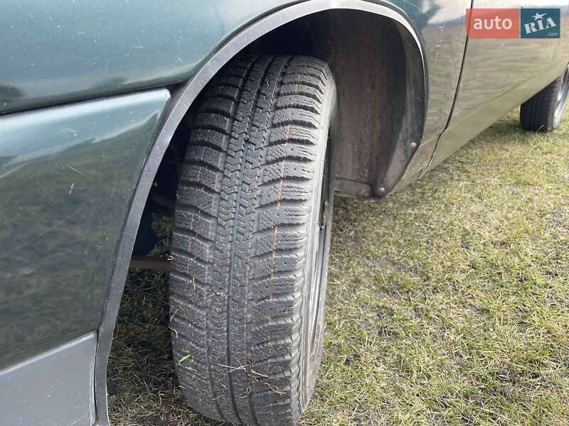 Хетчбек ВАЗ / Lada 2112 2002 в Черкасах фото 19 Хетчбек ВАЗ / Lada 2112 2002 в Черкасах