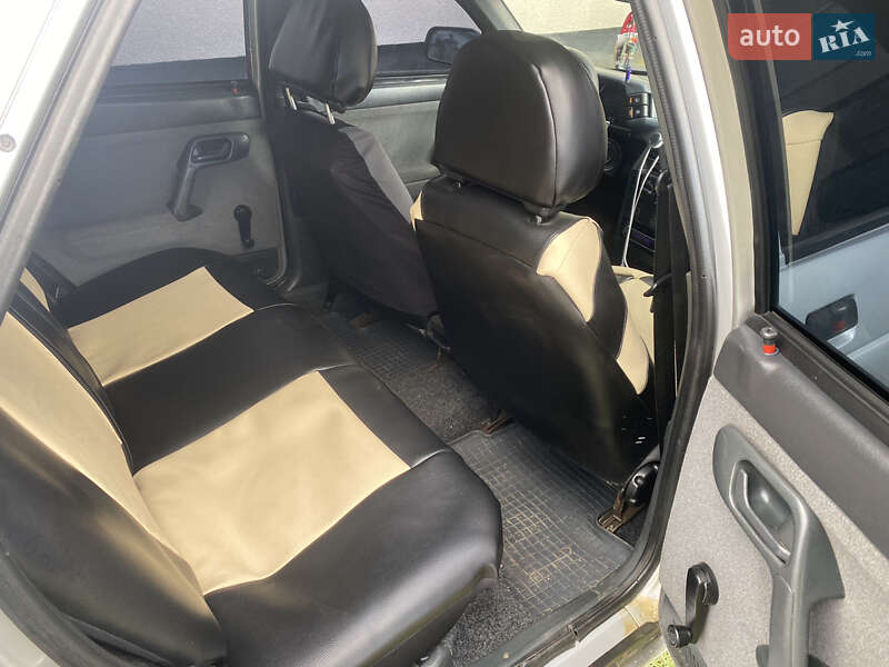 Хэтчбек ВАЗ / Lada 2112 2007 в Поляне