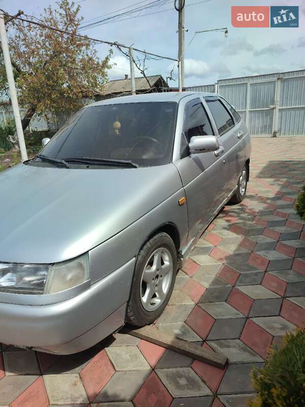 Хэтчбек ВАЗ / Lada 2112 2005 в Саврани