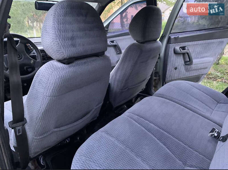 Хетчбек ВАЗ / Lada 2112 2002 в Чернівцях