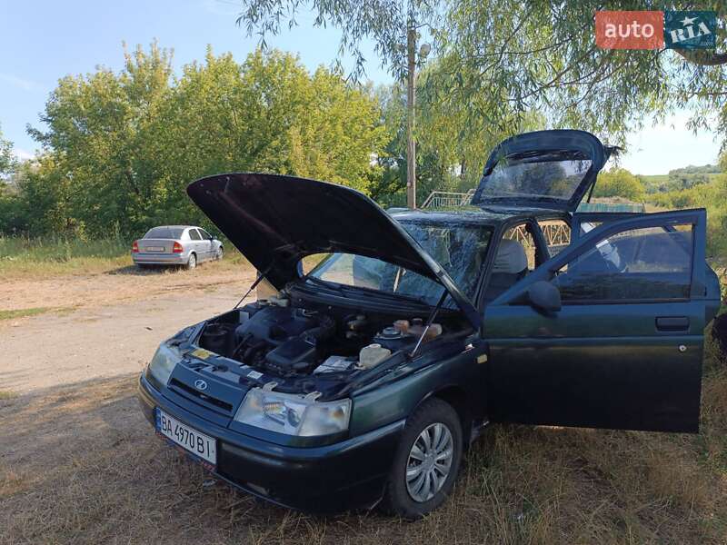 Хэтчбек ВАЗ / Lada 2112 2007 в Александровке