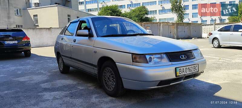 Хэтчбек ВАЗ / Lada 2112 2006 в Александровке
