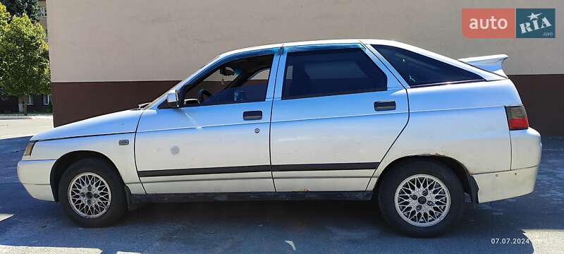 Хэтчбек ВАЗ / Lada 2112 2006 в Александровке