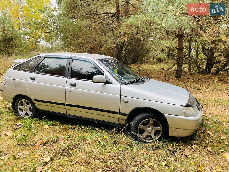 Хэтчбек ВАЗ / Lada 2112 2004 в Нежине