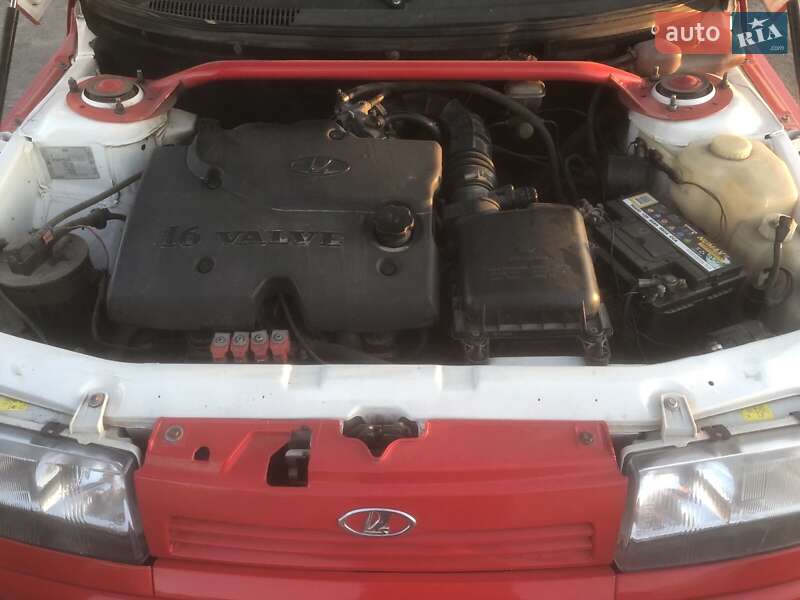 Хэтчбек ВАЗ / Lada 2112 2005 в Никополе