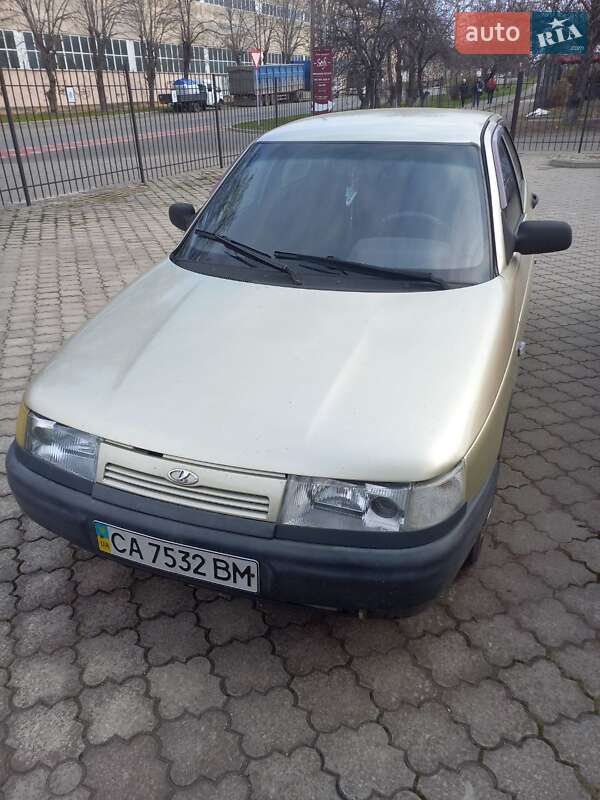 Хэтчбек ВАЗ 2112 2004 в 