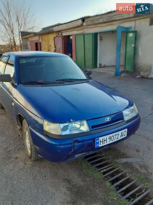 Хэтчбек ВАЗ / Lada 2112 2002 в Измаиле