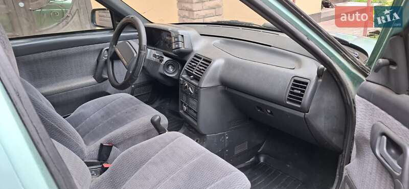 ВАЗ / Lada 2112 2003
