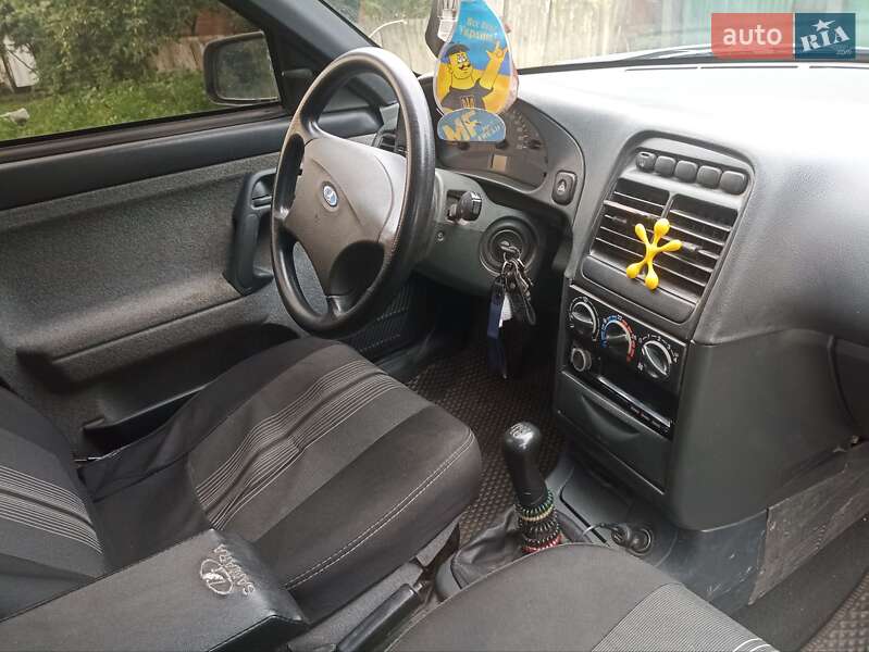 Хетчбек ВАЗ / Lada 2112 2008 в Сумах