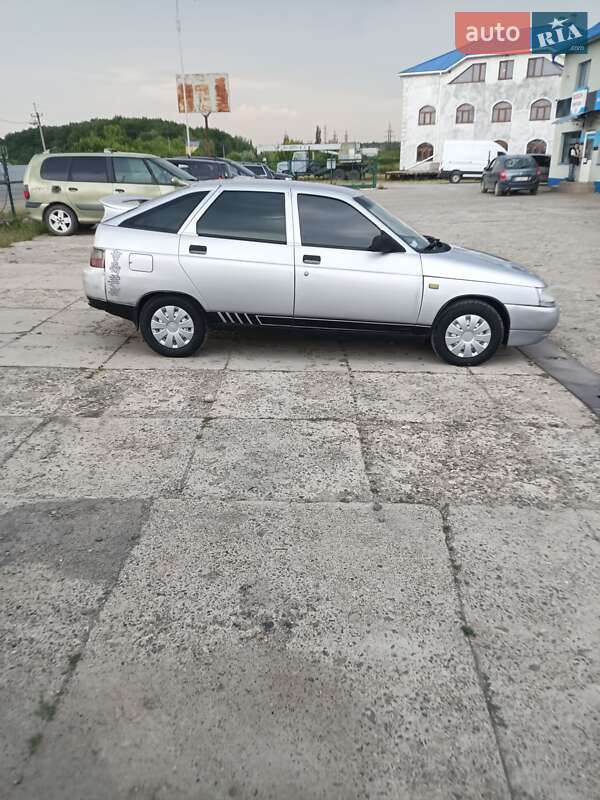 Хэтчбек ВАЗ / Lada 2112 2008 в Хотине фото 3 Хэтчбек ВАЗ / Lada 2112 2008 в Хотине