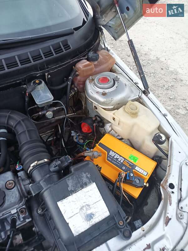 Хэтчбек ВАЗ / Lada 2112 2008 в Хотине фото 14 Хэтчбек ВАЗ / Lada 2112 2008 в Хотине