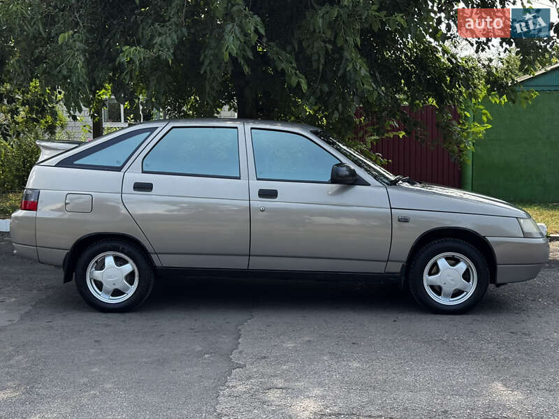 Хэтчбек ВАЗ / Lada 2112 2007 в Черкассах