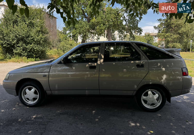 Хэтчбек ВАЗ / Lada 2112 2007 в Черкассах