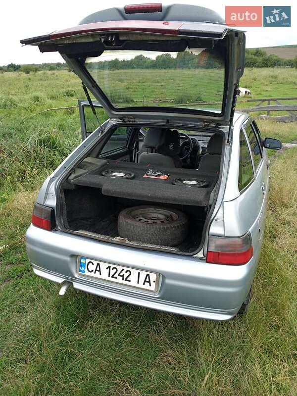 Хэтчбек ВАЗ / Lada 2112 2007 в Белогорье