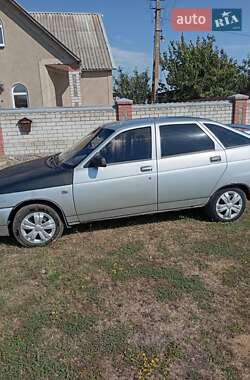 Хэтчбек ВАЗ / Lada 2112 2006 в Магдалиновке