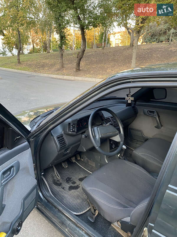 Хэтчбек ВАЗ / Lada 2112 2006 в Краматорске