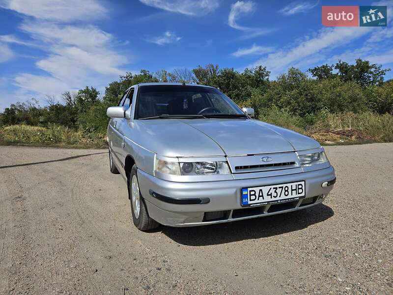 Хэтчбек ВАЗ / Lada 2112 2003 в Помошной фото 44 Хэтчбек ВАЗ / Lada 2112 2003 в Помошной