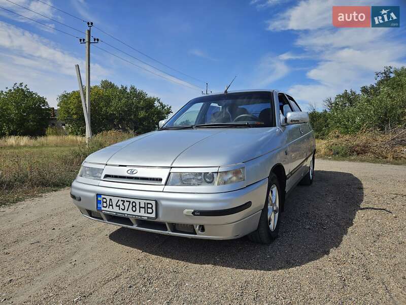Хэтчбек ВАЗ / Lada 2112 2003 в Помошной фото 49 Хэтчбек ВАЗ / Lada 2112 2003 в Помошной