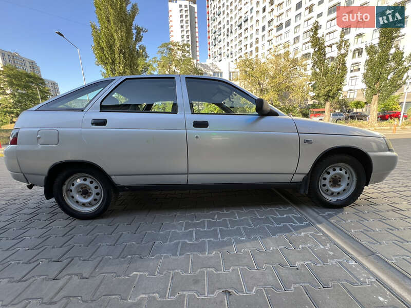 Хэтчбек ВАЗ / Lada 2112 2004 в Киеве