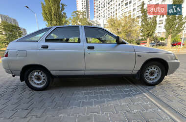 Хэтчбек ВАЗ 2112 2004 в 