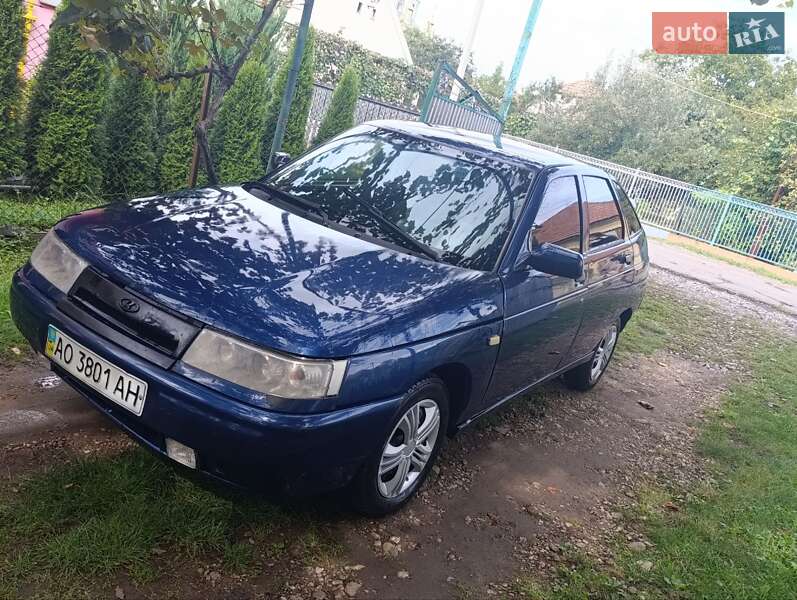 Хэтчбек ВАЗ / Lada 2112 2006 в Ильнице