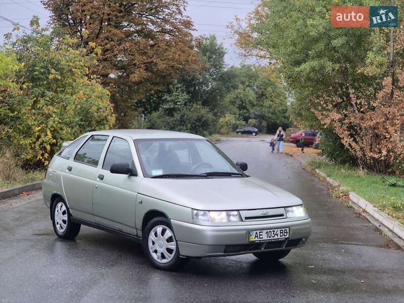 Хэтчбек ВАЗ / Lada 2112 2006 в Днепре