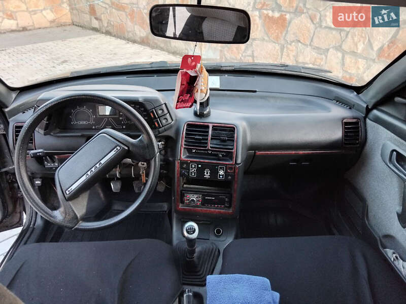 Хэтчбек ВАЗ / Lada 2112 2007 в Томашполе