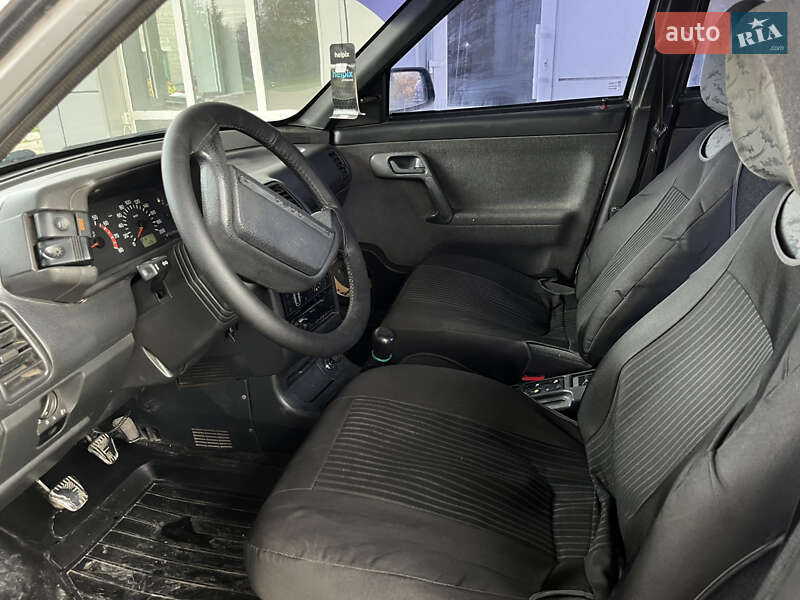 Хэтчбек ВАЗ / Lada 2112 2005 в Каменец-Подольском фото 7 Хэтчбек ВАЗ / Lada 2112 2005 в Каменец-Подольском