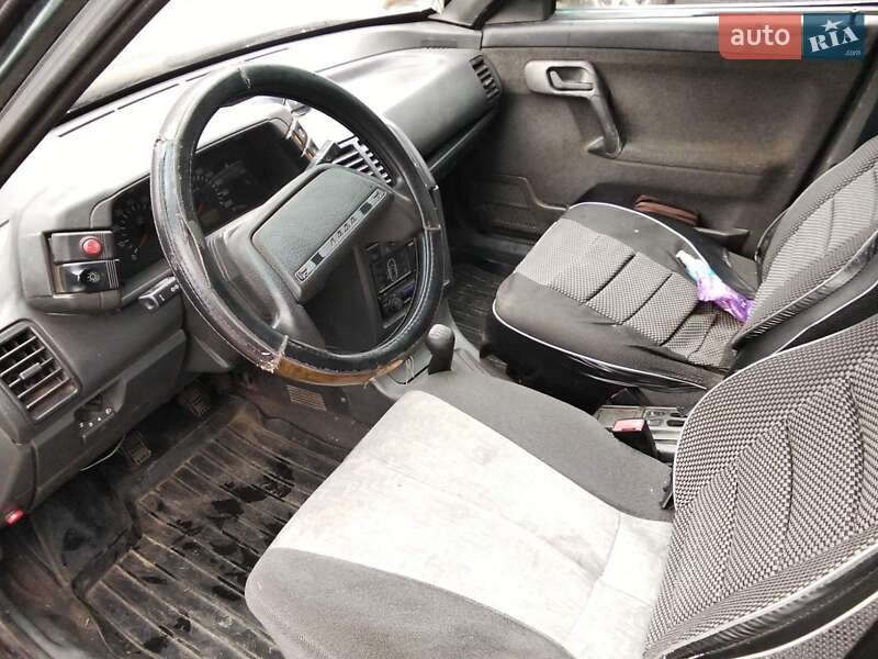 Хэтчбек ВАЗ / Lada 2112 2004 в Чернигове фото 6 Хэтчбек ВАЗ / Lada 2112 2004 в Чернигове