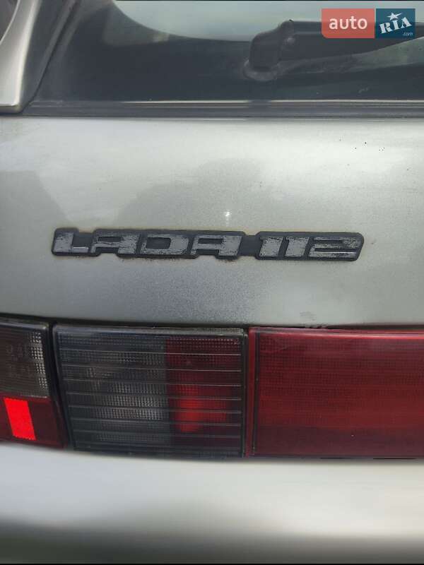 Хэтчбек ВАЗ / Lada 2112 2006 в Черкассах