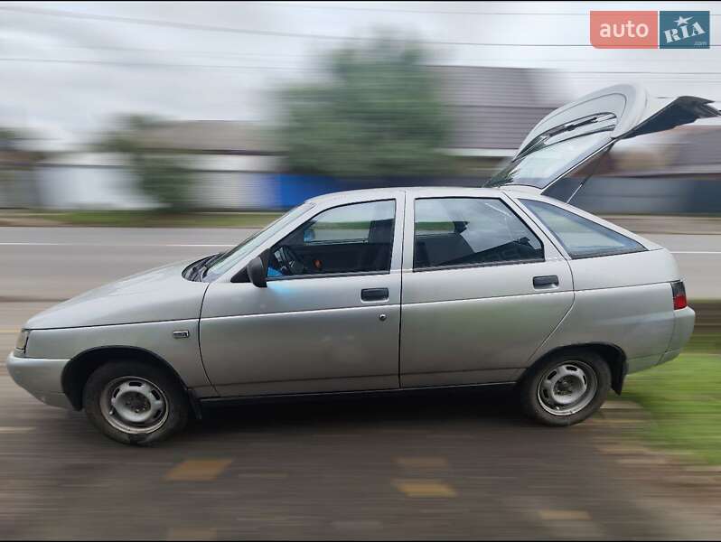 Хэтчбек ВАЗ / Lada 2112 2006 в Черкассах