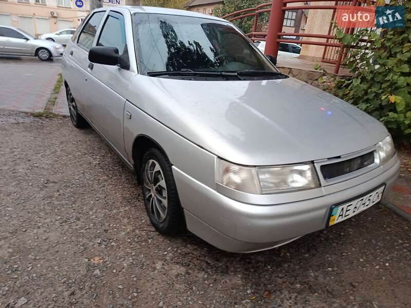 Хэтчбек ВАЗ / Lada 2112 2008 в Кривом Роге фото 18 Хэтчбек ВАЗ / Lada 2112 2008 в Кривом Роге